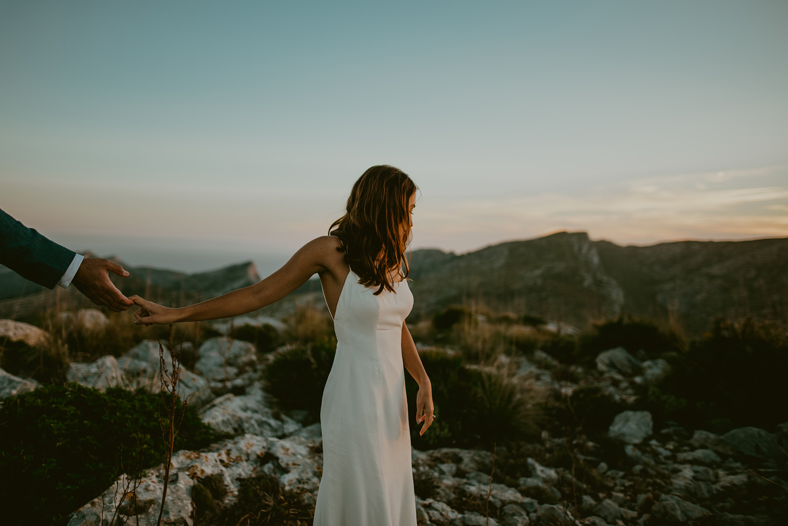 elopement photography with sitges wedding photographer dallas and sabrina
