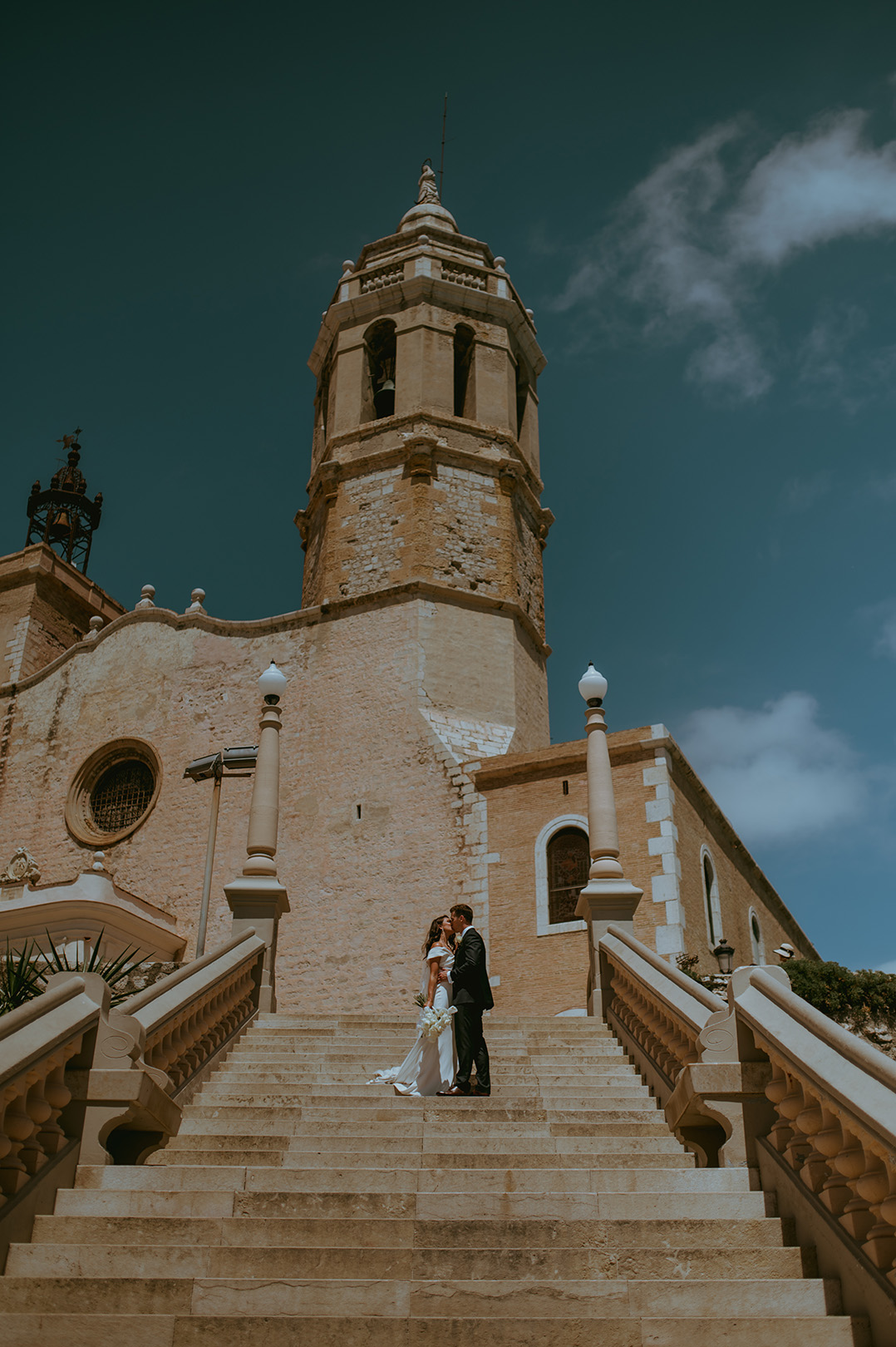 epic-wedding-portraits-in-sitges