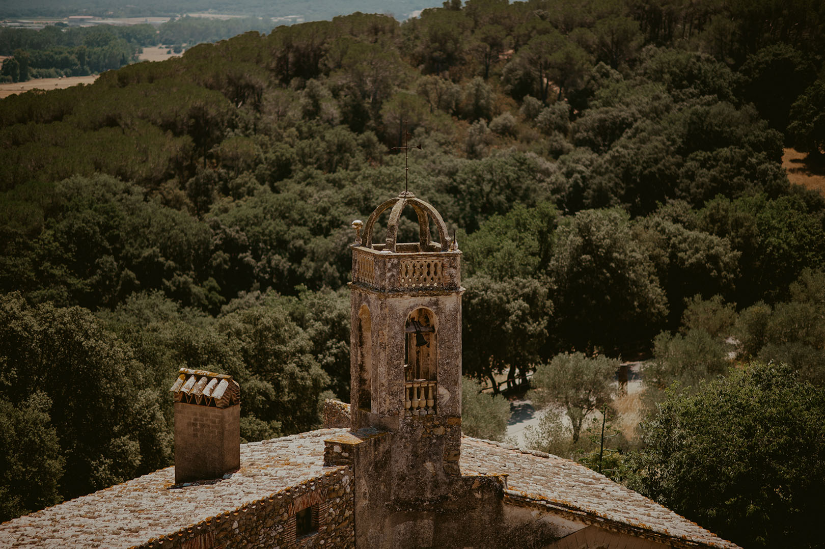 beautiful-details-of-castell-emporda-wedding-venue