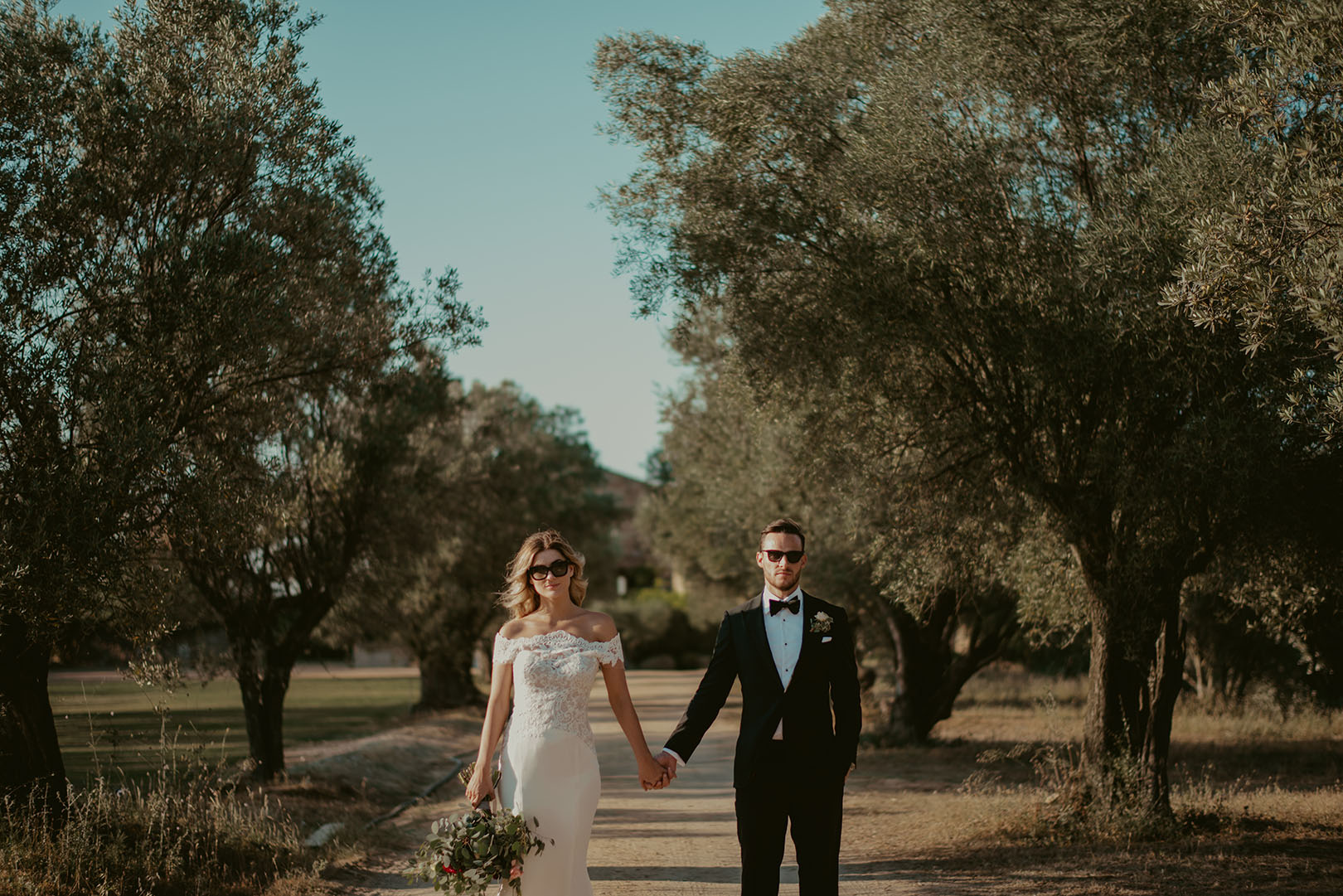 bride-and-groom-portraits-by-castell-emporda-wedding-photographer-dallas-kolotylo-photography