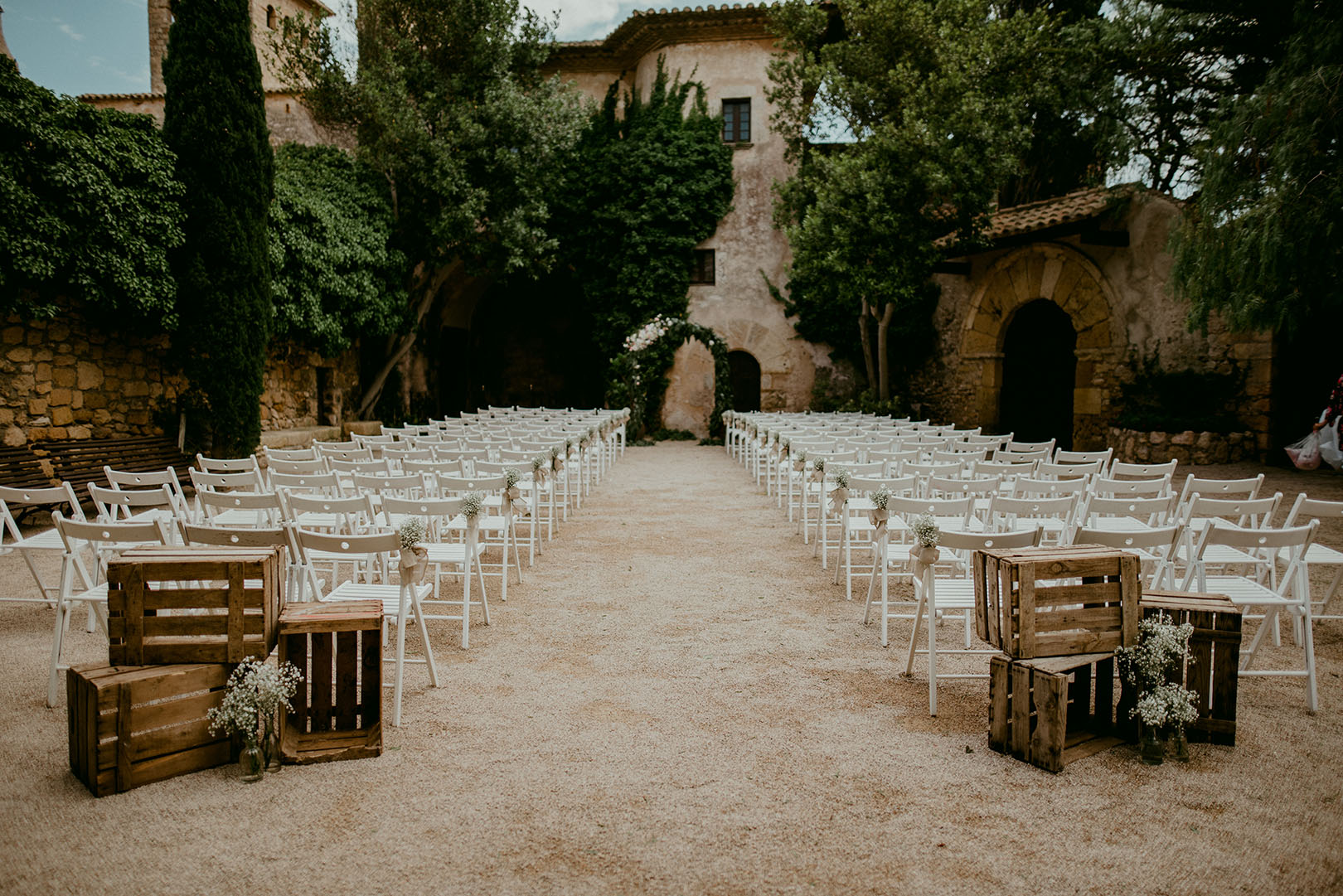 wedding-ceremony-reception-at-castell-de-tamarit-wedding-venue