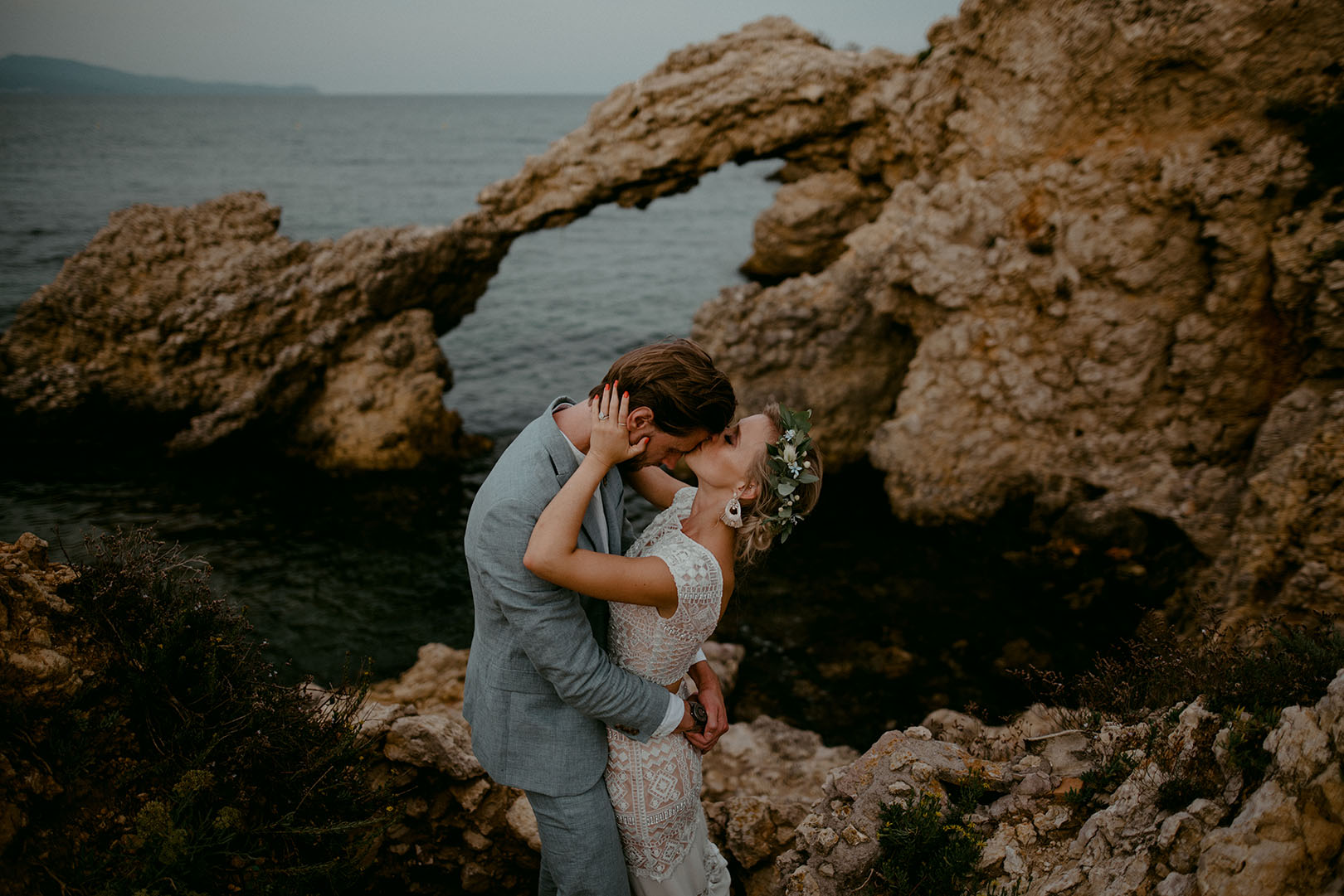 gorgeous-wedding-day-photos-near-cortal-gran-wedding-venue