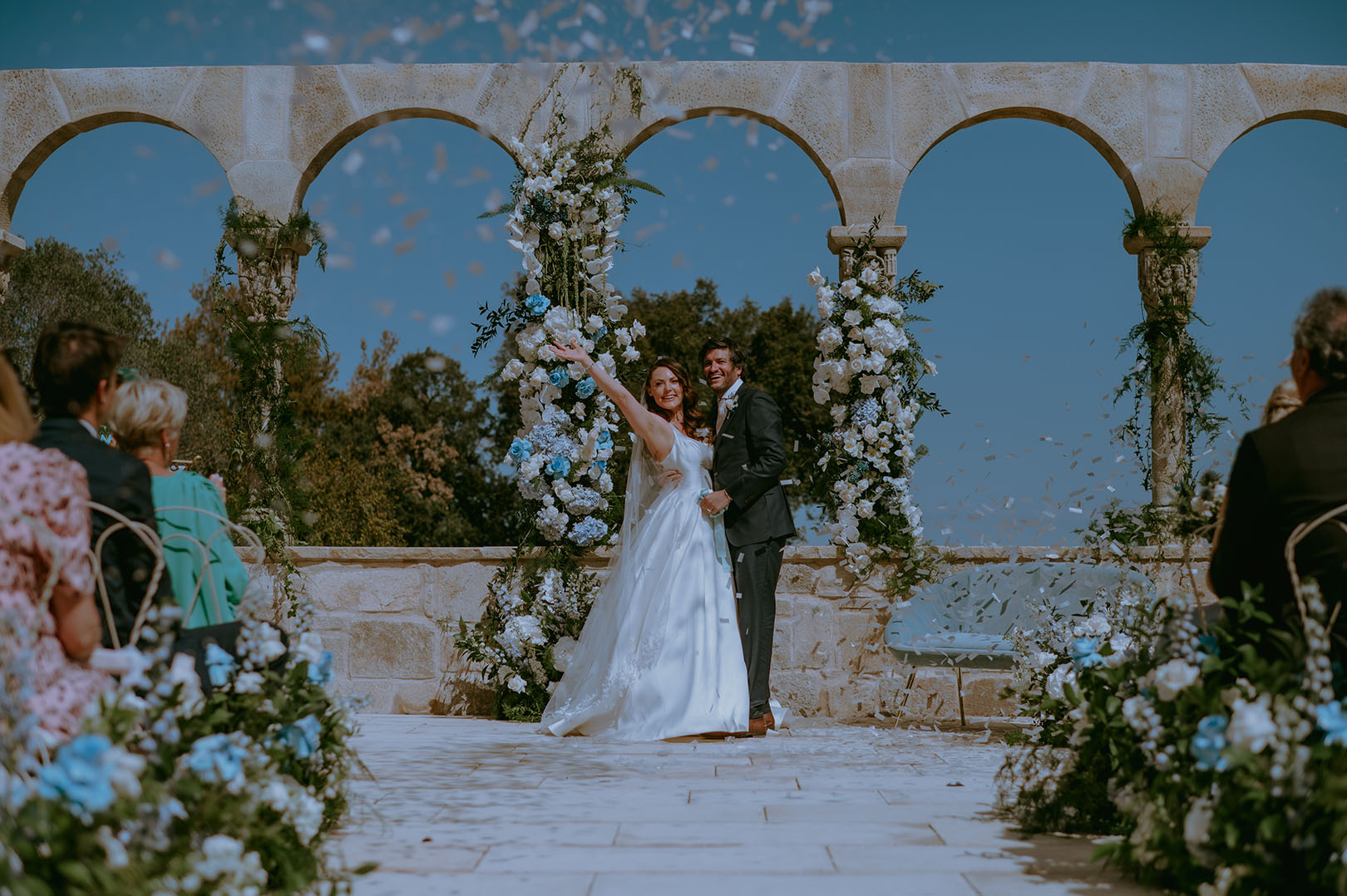 beautiful-barcelona-wedding-photo-at-mas-toroella